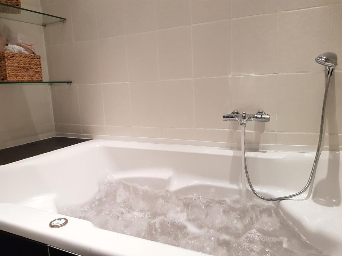 Sulzbach  Grosse 130Qm Ferienwohnung Mit Whirlpool מראה חיצוני תמונה